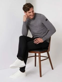 Cavallaro Napoli Merino R-neck Trui Grijs Melange 12 Cavallaro Napoli Merino R-neck Trui Grijs Melange -Cavallaro Napoli Shop 118225000 950000 06 positie 30 752