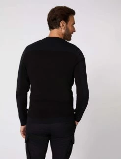 Cavallaro Napoli Creva R-Neck Trui Zwart 12 Cavallaro Napoli Creva R-Neck Trui Zwart -Cavallaro Napoli Shop 118225008 999000 12 positie 25 148