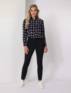 Cavallaro Napoli Giorgia Blouse Donkerblauw 12 Cavallaro Napoli Giorgia Blouse Donkerblauw -Cavallaro Napoli Shop 250225030 699127 10 positie 10 228