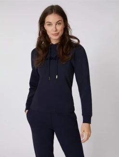 Cavallaro Napoli Lessa Hoodie Donkerblauw 13 Cavallaro Napoli Lessa Hoodie Donkerblauw -Cavallaro Napoli Shop 260225007 699000 06 positie 30 532