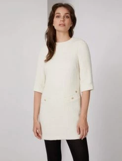 Cavallaro Napoli Basta Jurk Off White 13 Cavallaro Napoli Basta Jurk Off White -Cavallaro Napoli Shop 263225000 120000 06 positie 30 649